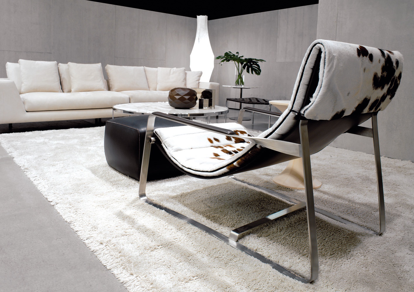 The Hopper Chair, Minotti Luxury furniture MR
