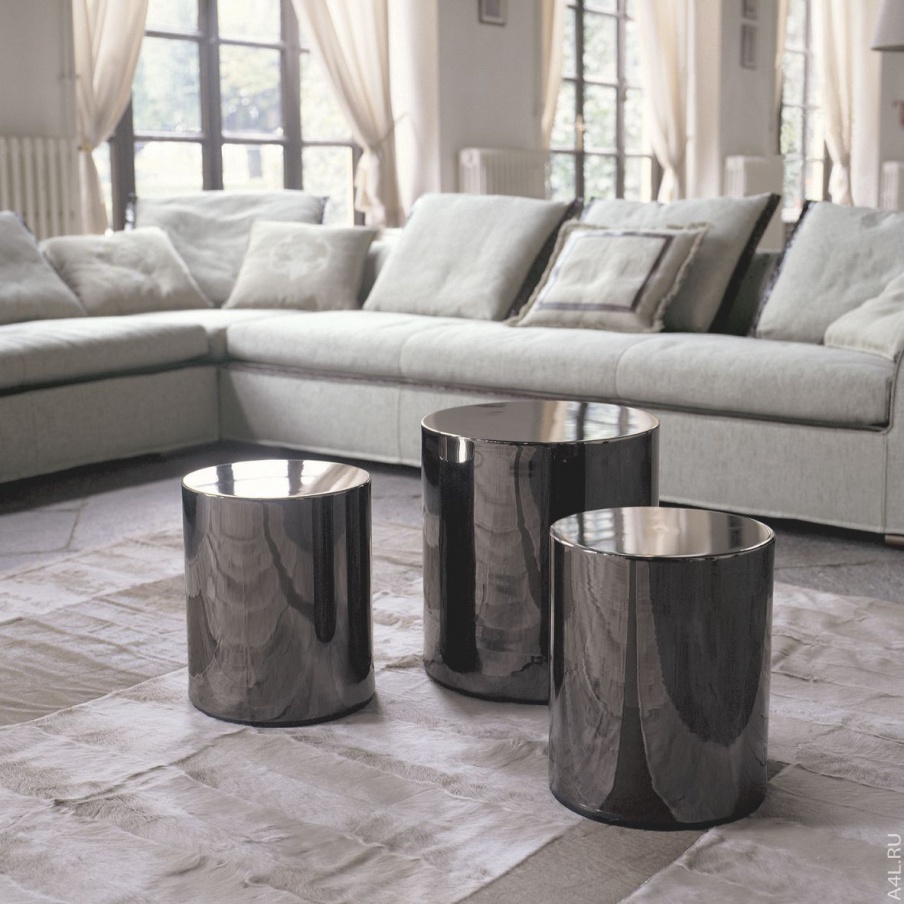 Moon coffee table, Longhi
