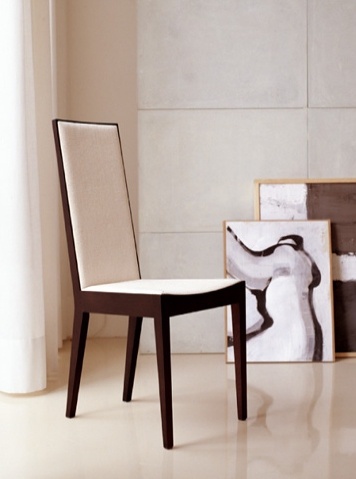 The chair with the frame made of solid wood 119 Madras, Longhi