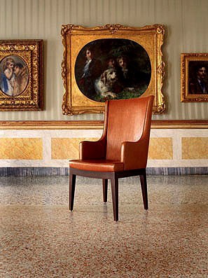 Chair with armrests on a frame of wood Aida, Mascheroni