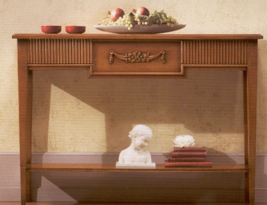 Console in classical style, PREGNO