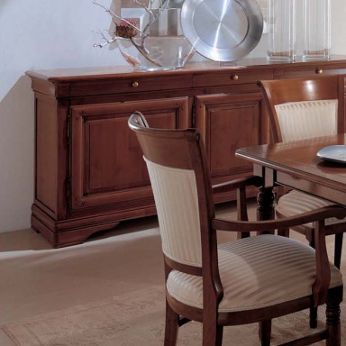 dresser-chest of drawers 