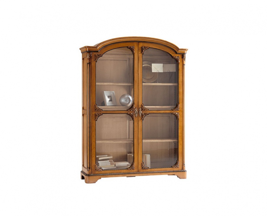 Showcase made of solid wood, SELVA