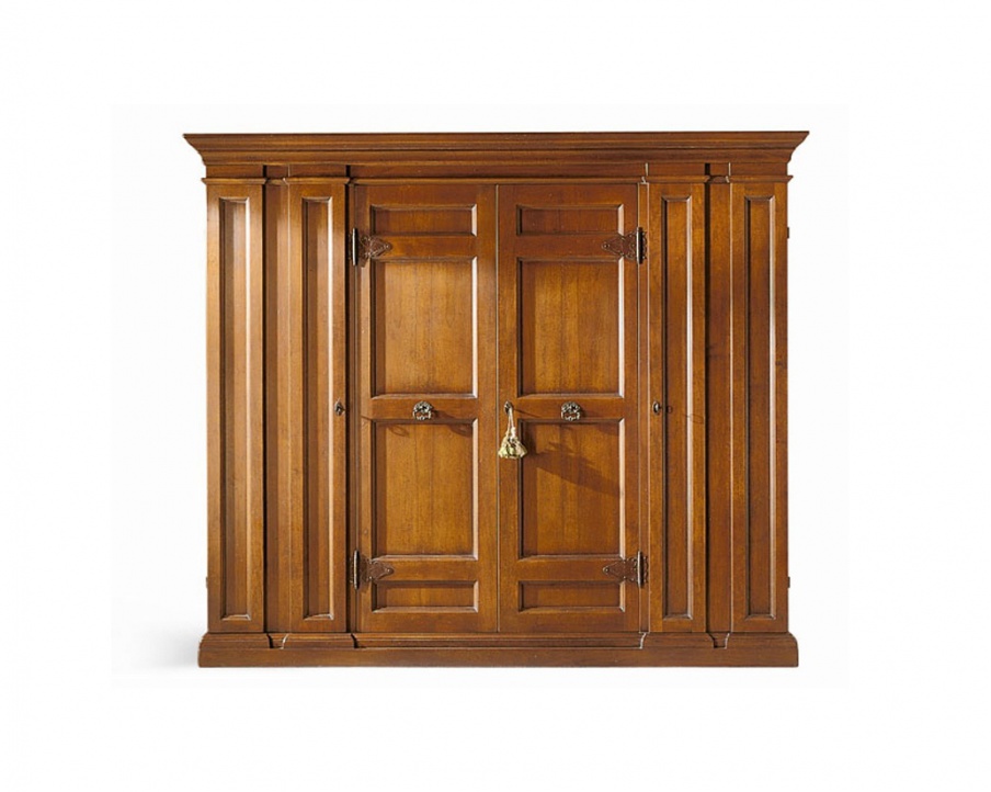 A three-closet Michelangelo, Selva