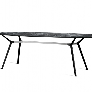 The Pylon Chain Glam Table