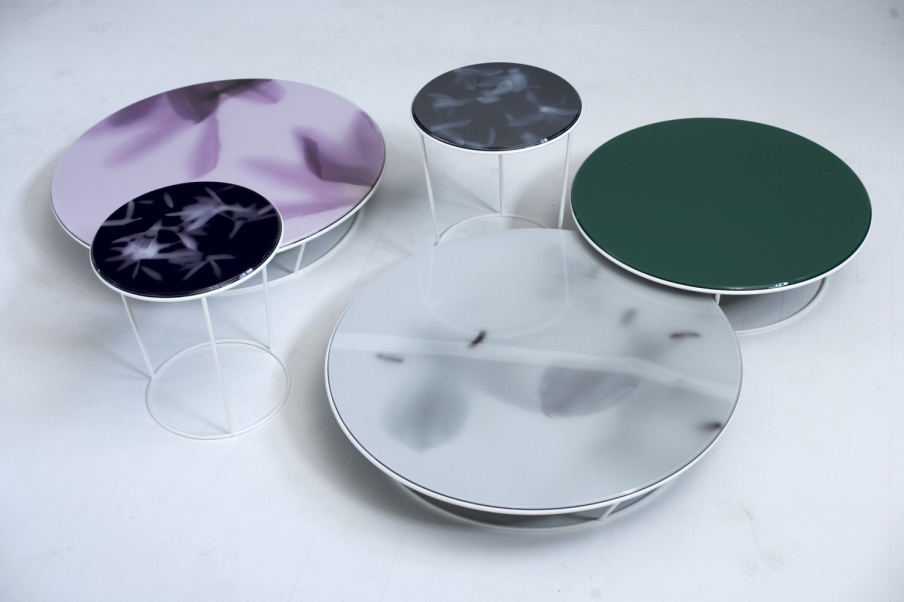 Round coffee table on steel frame Around the Roses, Moroso