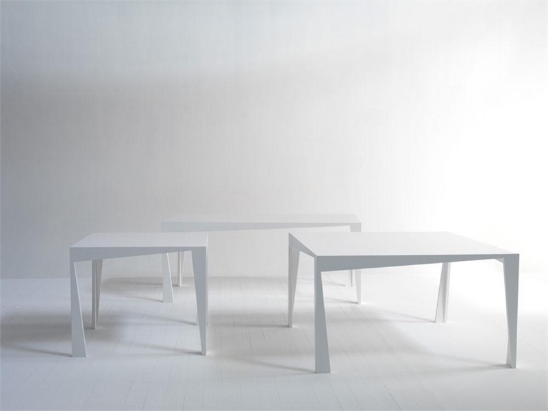 Dining table with top made of MDF T-Twist, Moroso