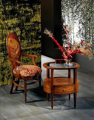 Chair with armrests on a frame of wood covered with a cloth SE33, Carpanelli