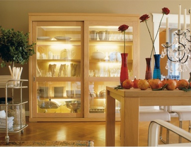 Showcase on a frame of oak Casagiorno, Hulsta