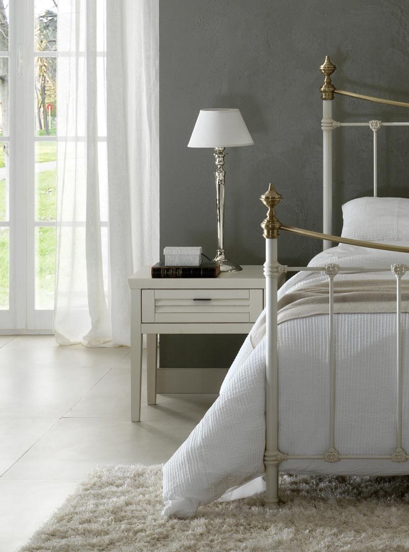 Ciro bedside table, Cantori