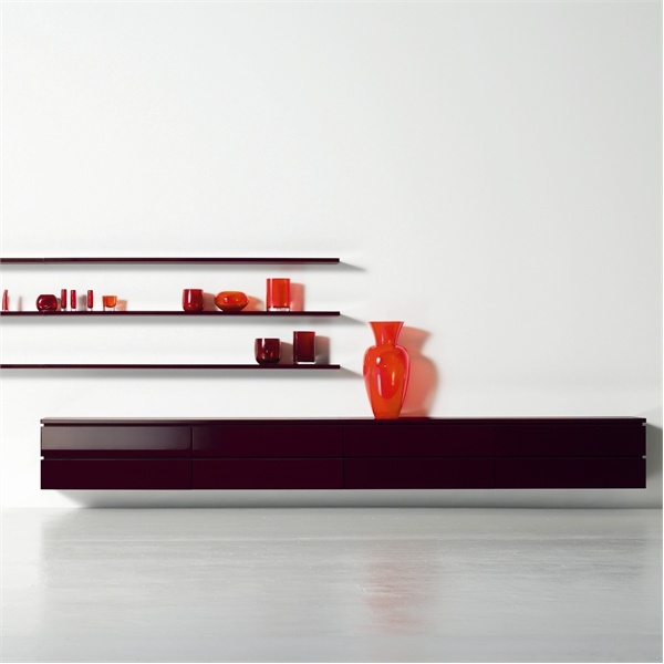 A rack of glass panels Cube, Interluebke