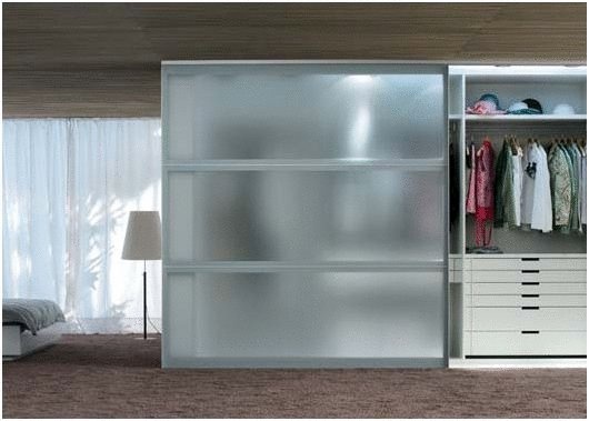 Sipario Wardrobe, Interluebke
