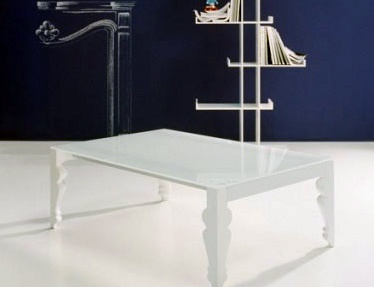 A coffee table on a frame of wood and aluminum Amorino, Miniforms