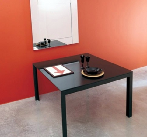 The console on the frame of aluminum Smart-Miniforms