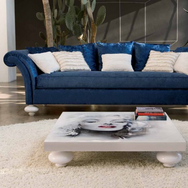 The Egoist Sofa