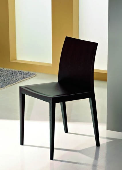 The chair with the frame made of wood with leather Chair pads 3, Pescarollo