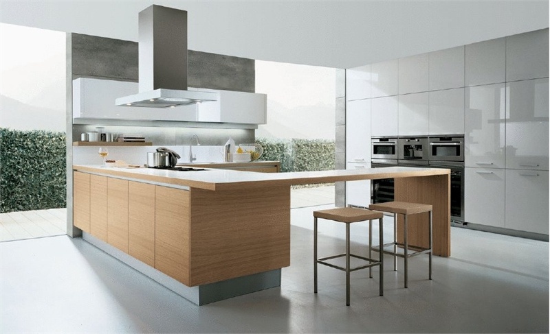 Set for the kitchen in the Alea lacquer finish, Varenna