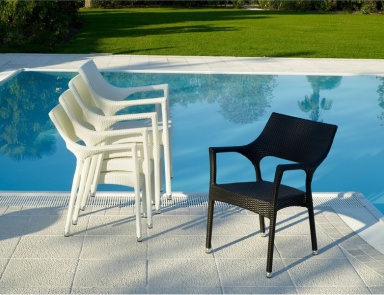 Chair Cafenoir, Varaschin