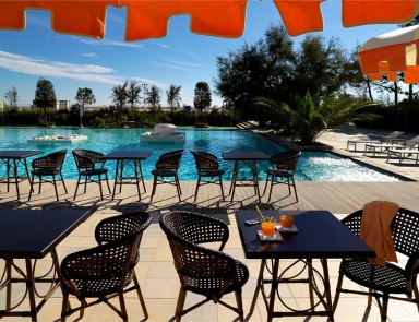 Table Asola, Varaschin