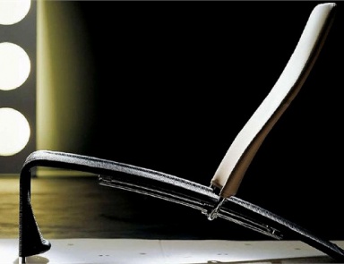 The Deeps Chair, Varaschin