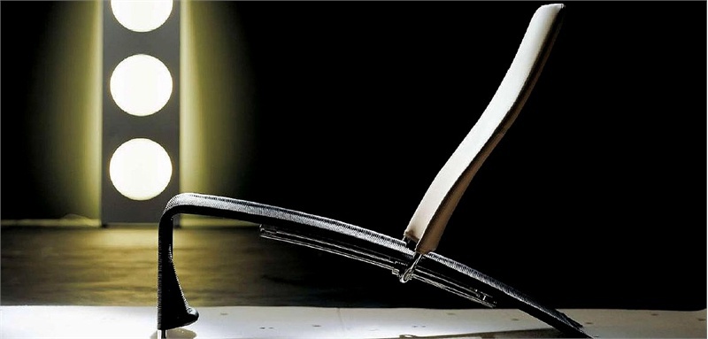 The Deeps Chair, Varaschin