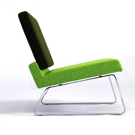 A chair without armrests, Casamania