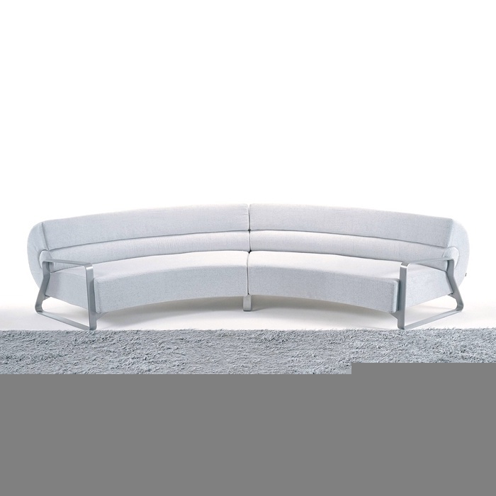 The sofa is modular, Bubba - Giovannetti