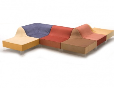 The sofa is modular, DUNE - Giovannetti