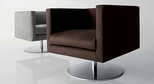 Chair with armrests, Light - Saba Italia