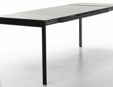 Dining table, Storm - Sintesi