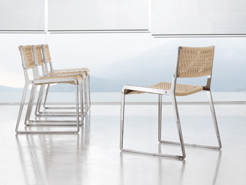 The Wing Chair, Alivar