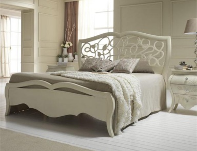 Double bed, at the stilema stand