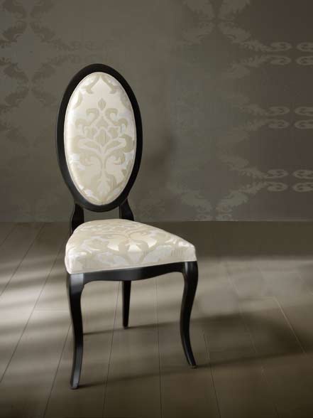 A chair with soft upholstery, Giorgio Piotto