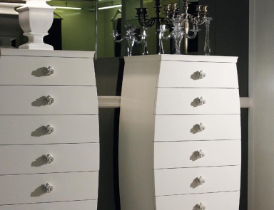 The high chest of drawers, Giorgio Piotto