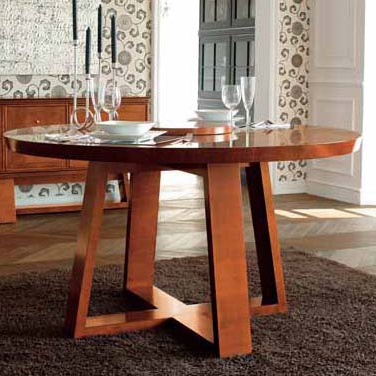 The Incanto dining table Tavolo