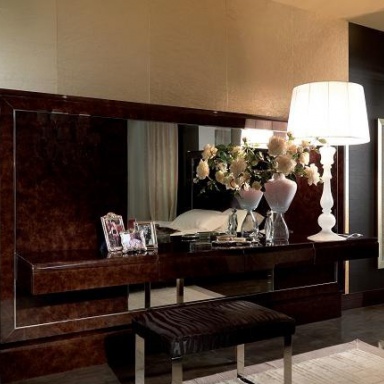 Dressing table