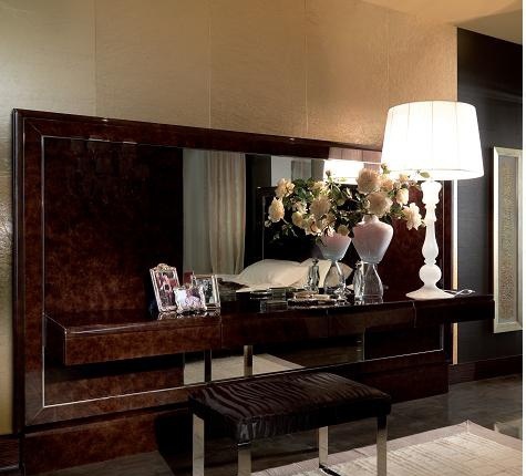 The dressing-table, Turri