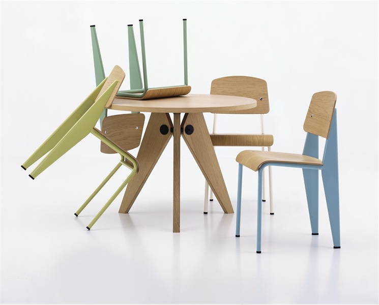 Gueridon dining table, Vitra