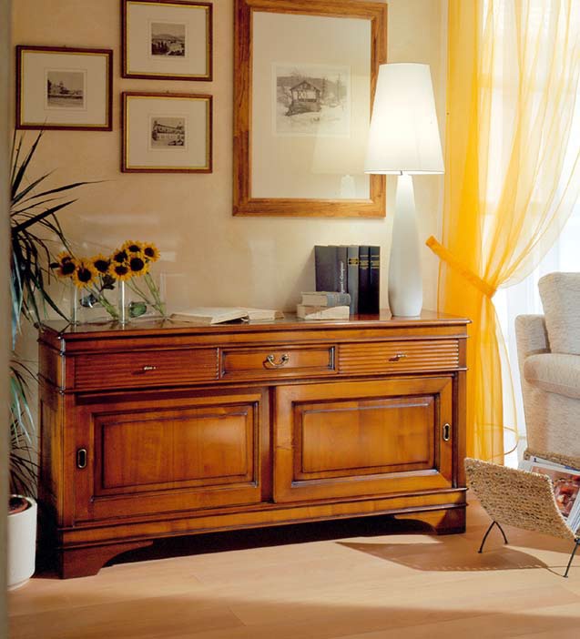 A low chest on legs, Busatto