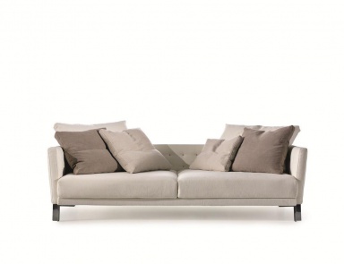 The Cicladi triple sofa, Arketipo