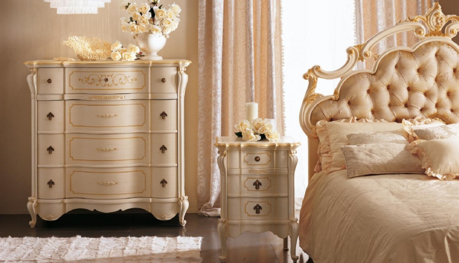 Set for bedroom, Grilli