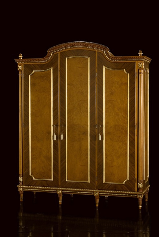 Wardrobe with shaped pediment, Fratelli Radice