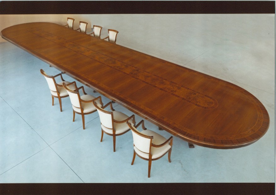 Oval table, Ceppi