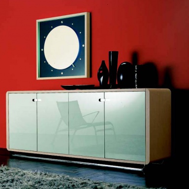 dresser-chest of drawers 