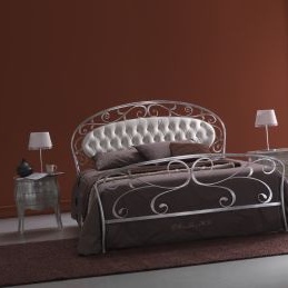 Acanto Bed