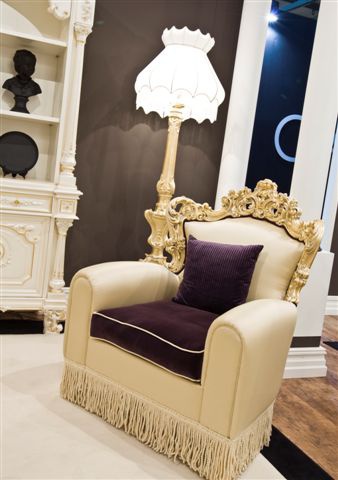 A carved armchair, Silik