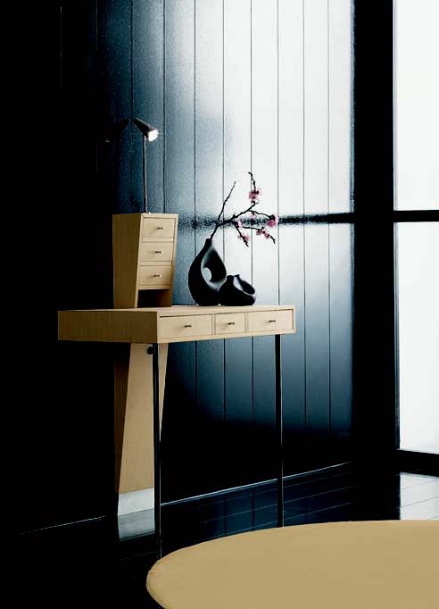 A coffee table on a steel frame, Prealpi