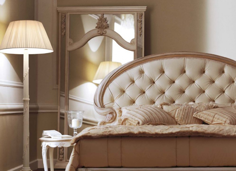 Mirror high outdoor Ambiente Notte, Savio Firmino 