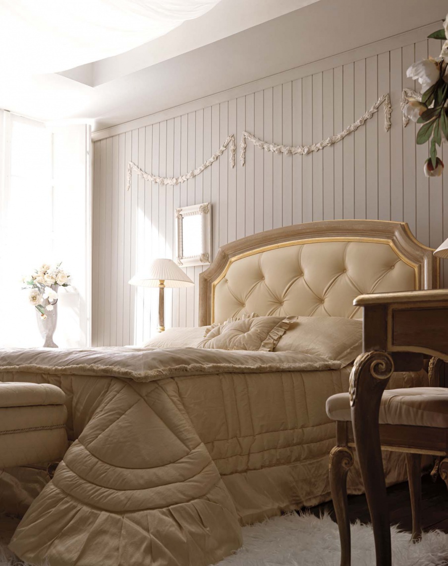 Double bed with quilted headboard Ambiente Notte, Savio Firmino 