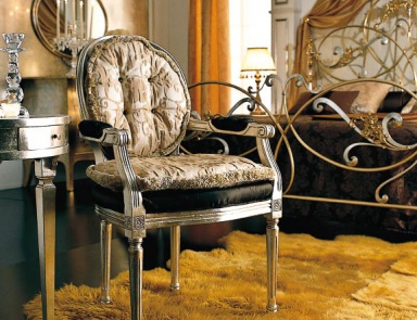 Chair with armrests, Vittoria Orlandi